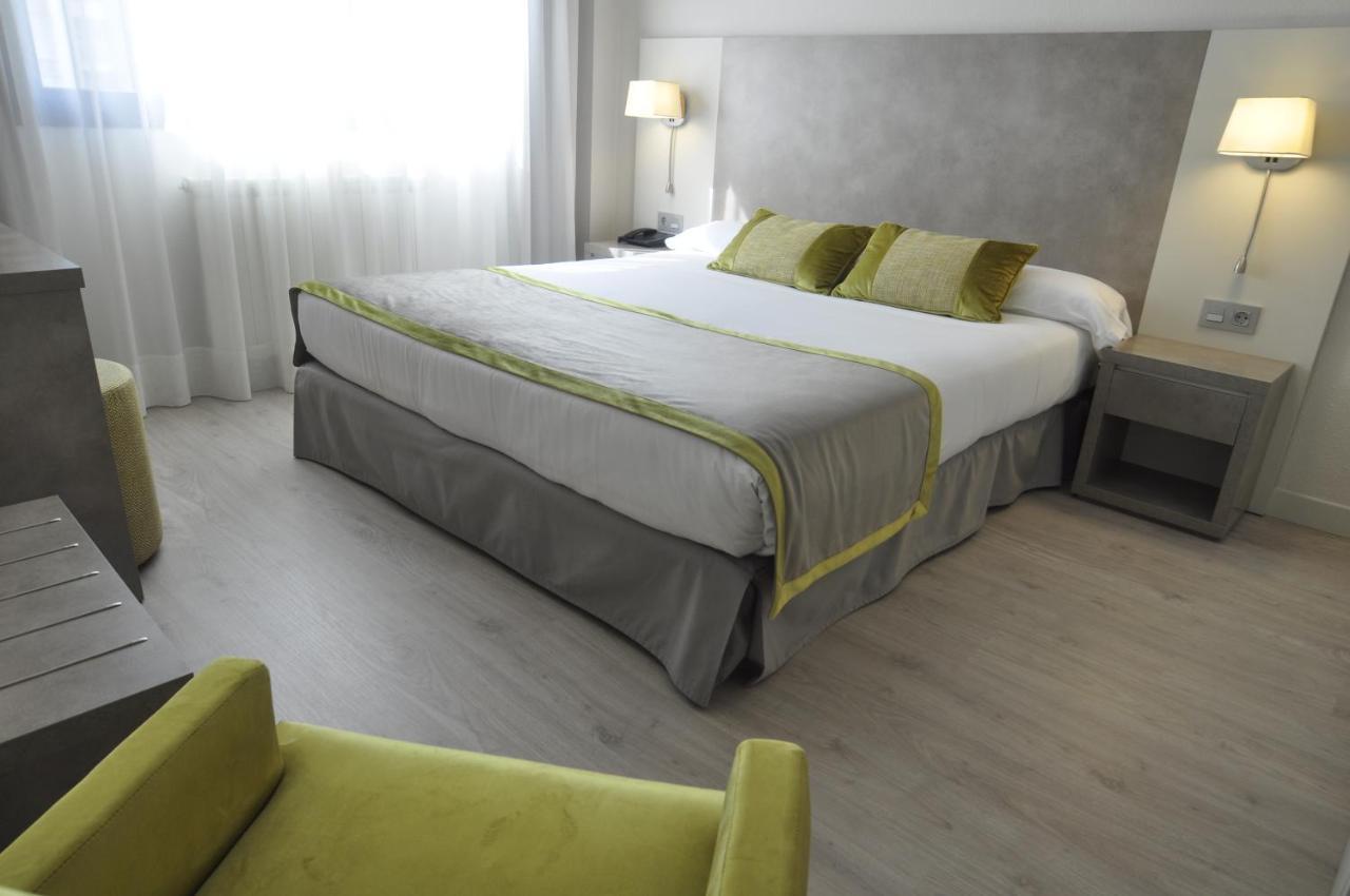 Hotel & Spa Real Хака Экстерьер фото