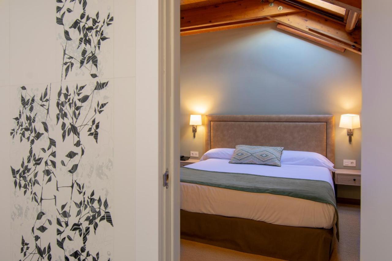 Hotel & Spa Real Хака Экстерьер фото