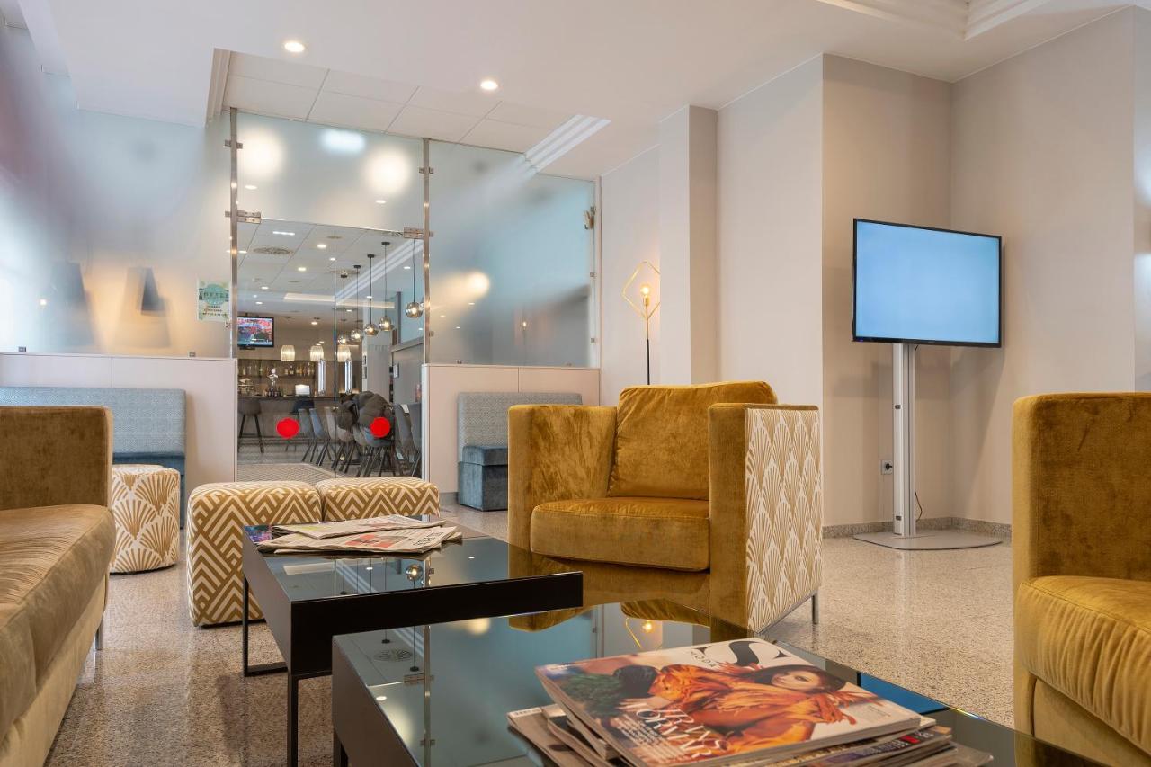 Hotel & Spa Real Хака Экстерьер фото